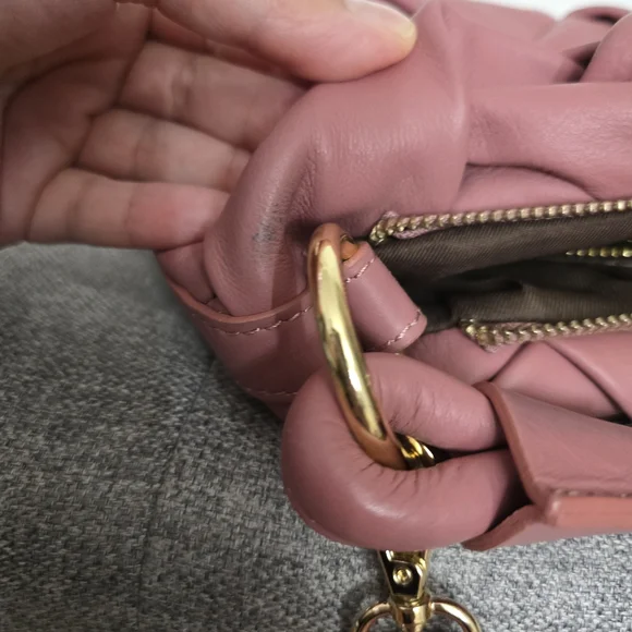 Stylish Mauve Woven Shoulder Bag - Picture 10 of 10